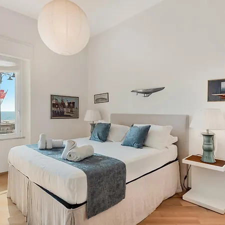 Golden Luxe - Penthouse Diamond In The Sky With A Sea View Daire