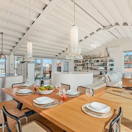 Golden Luxe - Penthouse Diamond In The Sky With A Sea View Apartment Viareggio