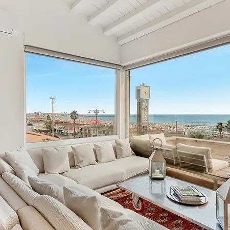 Golden Luxe - Penthouse Diamond In The Sky With A Sea View * Viareggio