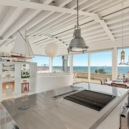 Golden Luxe - Penthouse Diamond In The Sky With A Sea View Viareggio