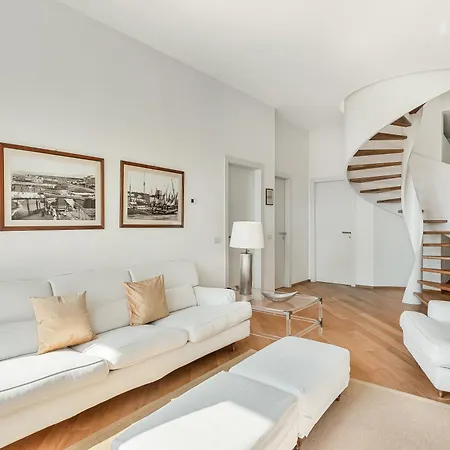 Golden Luxe - Penthouse Diamond In The Sky With A Sea View Apartment *