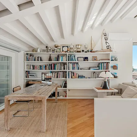 Golden Luxe - Penthouse Diamond In The Sky With A Sea View